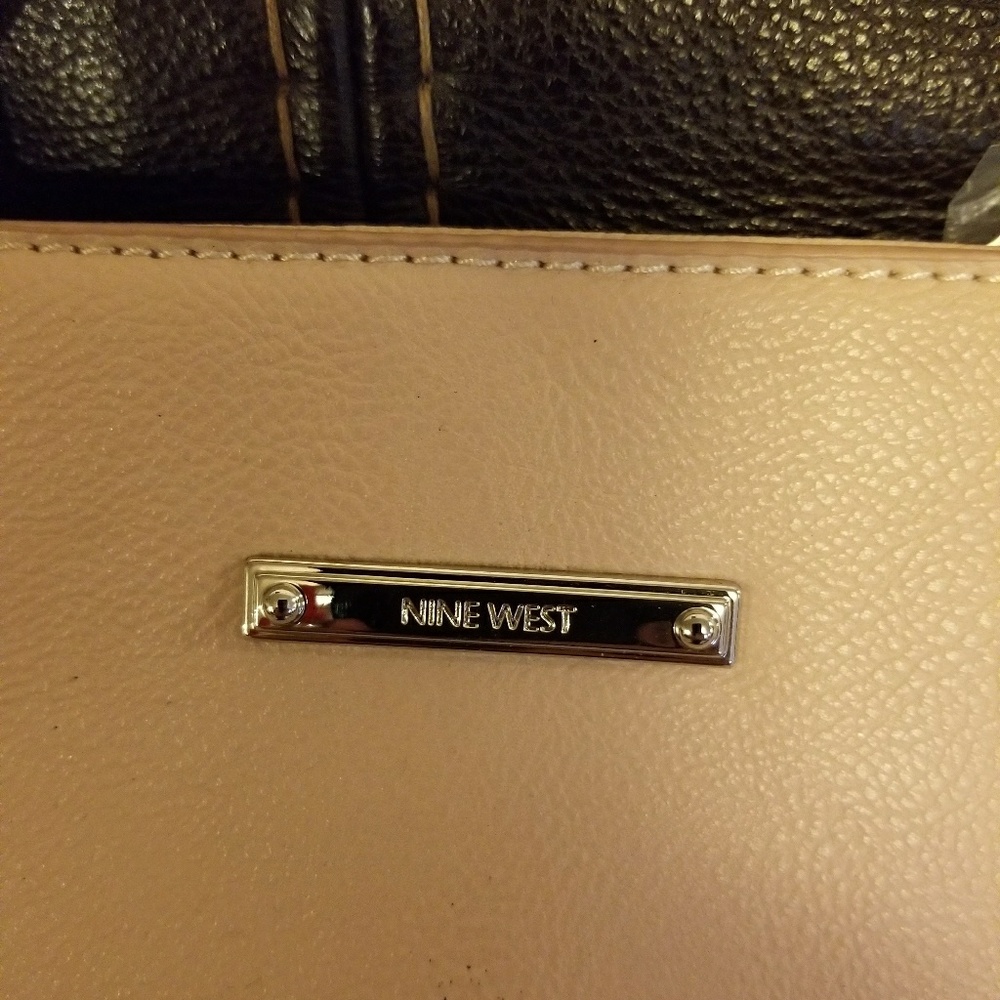 Bag - Picture 2 of 8